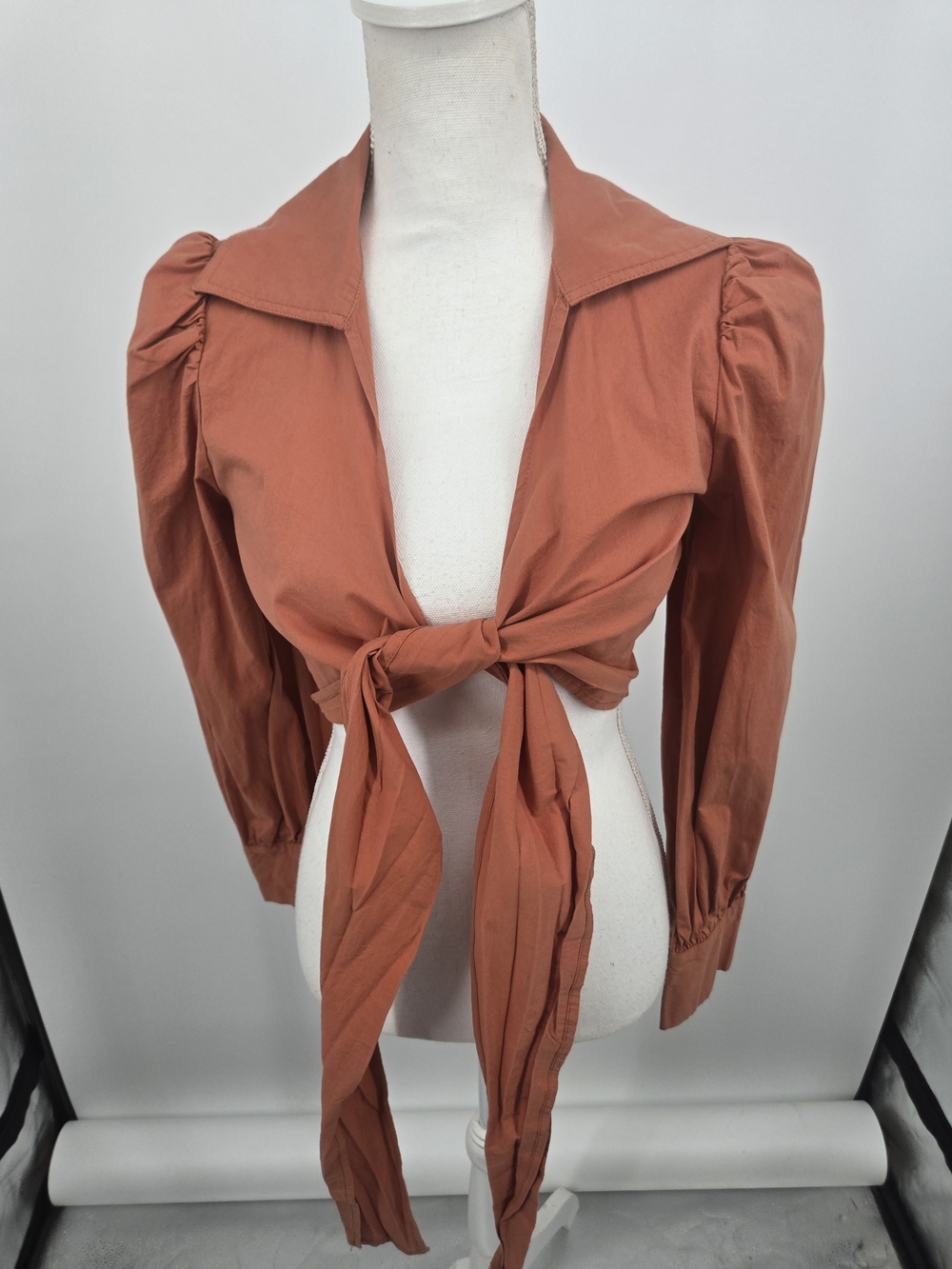 Balboa Rust Orange Tie-Front Puff Sleeve Crop Top Medium (6745)